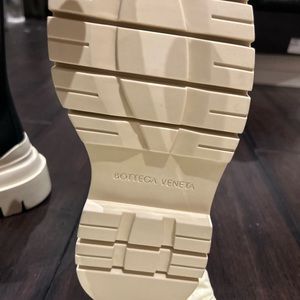 Bottega Veneta Cream Lug Sole Winter Rain Boots